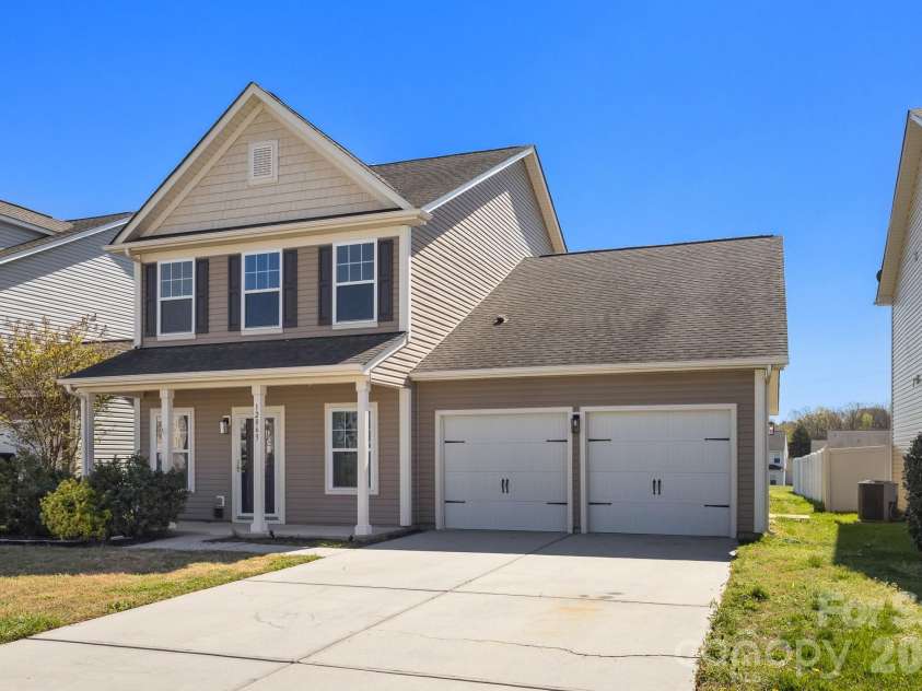 12863 Mustang Drive, Midland, NC 28107.  MLS# CAR4368814, YatesRealty ID 12845. 