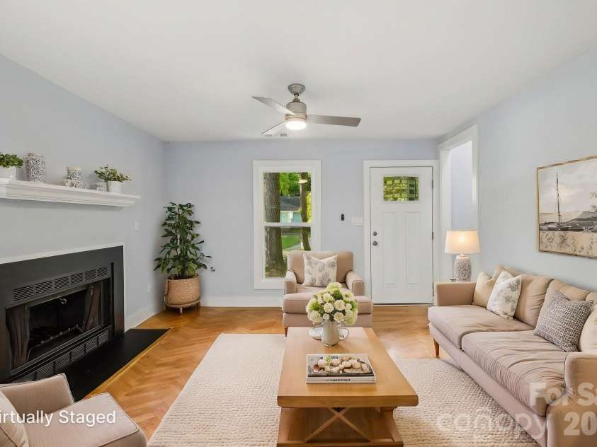 5414 Leaford Court, Charlotte, NC 28227.  MLS# CAR4368175, YatesRealty ID 12846. 