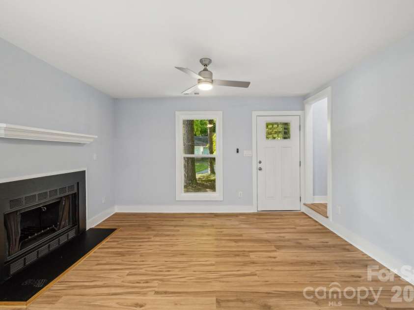 5414 Leaford Court, Charlotte, NC 28227.  MLS# CAR4368175, YatesRealty ID 12846. 