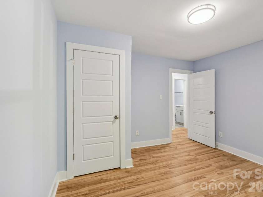 5414 Leaford Court, Charlotte, NC 28227.  MLS# CAR4368175, YatesRealty ID 12846. 