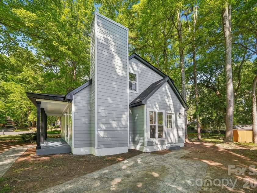 5414 Leaford Court, Charlotte, NC 28227.  MLS# CAR4368175, YatesRealty ID 12846. 