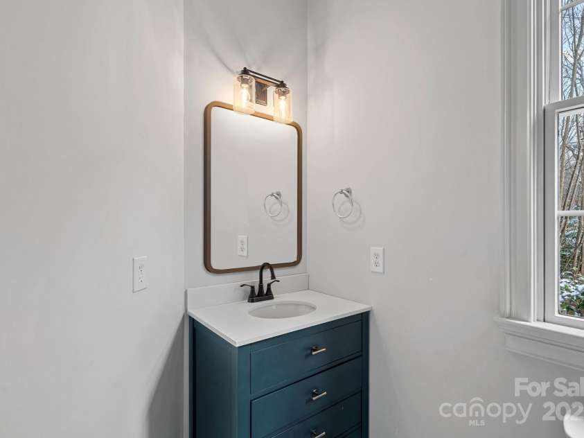 357 Magnolia Street, Davidson, NC 28036.  MLS# CAR4219539, YatesRealty ID 12847. Bedroom 2 Ensuite Bath