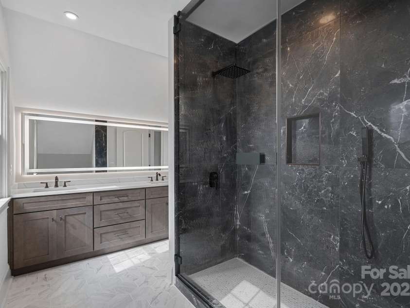 357 Magnolia Street, Davidson, NC 28036.  MLS# CAR4219539, YatesRealty ID 12847. Bedroom 3 Ensuite Bath