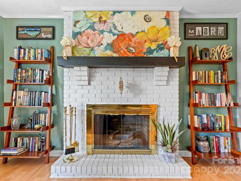 60 Woodland Drive, Marion, NC 28752.  MLS# CAR4254824, YatesRealty ID 12848. 