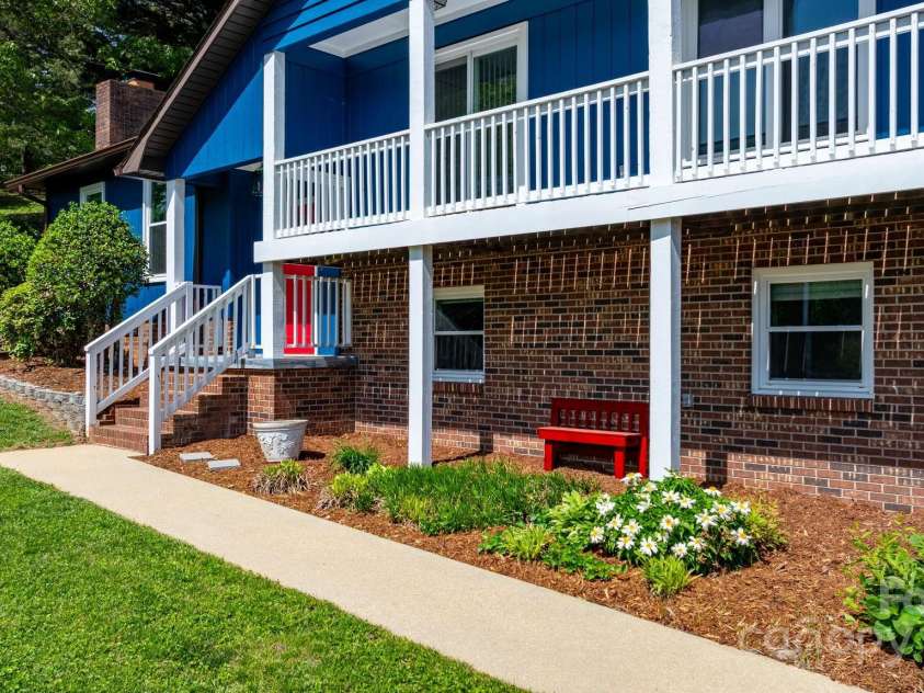 60 Woodland Drive, Marion, NC 28752.  MLS# CAR4254824, YatesRealty ID 12848. 