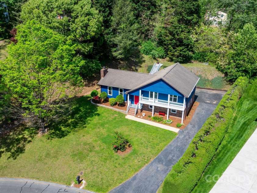 60 Woodland Drive, Marion, NC 28752.  MLS# CAR4254824, YatesRealty ID 12848. 