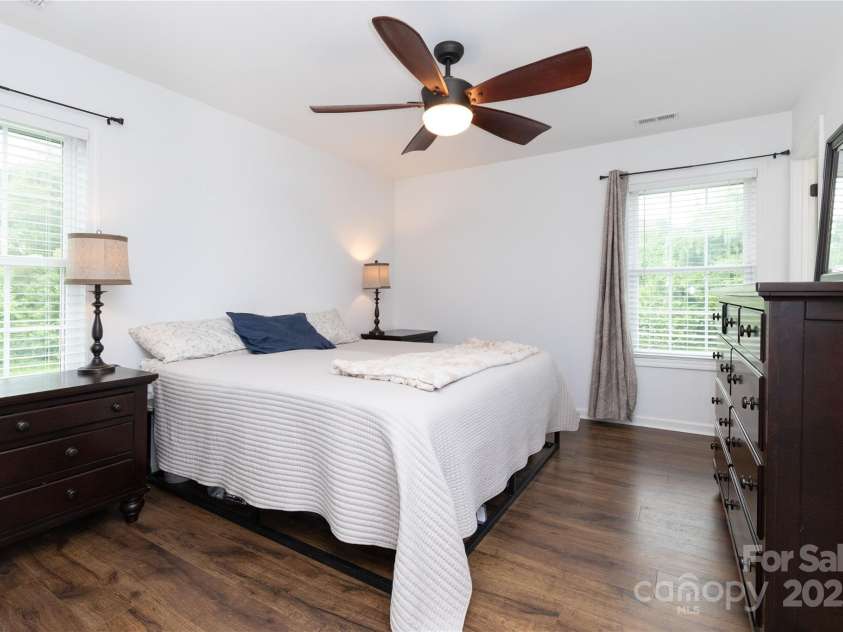 28 Trillium Meadows Lane, Hendersonville, NC 28792.  MLS# CAR4258444, YatesRealty ID 12849. Primary