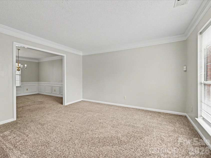 2800 Pearwood Court, Matthews, NC 28105.  MLS# CAR4363874, YatesRealty ID 12849. 