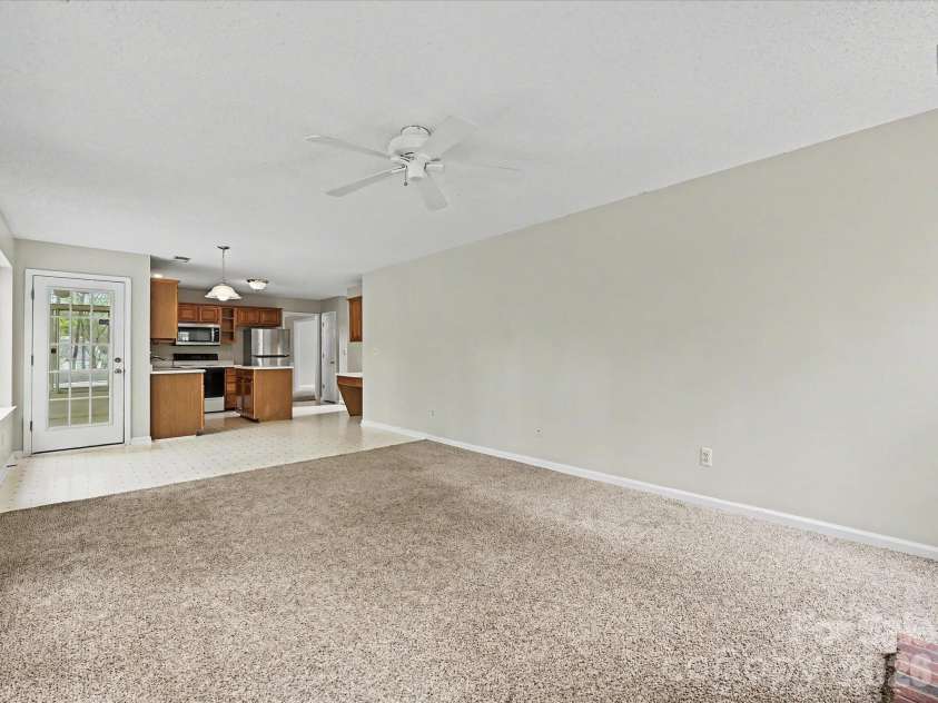2800 Pearwood Court, Matthews, NC 28105.  MLS# CAR4363874, YatesRealty ID 12849. 