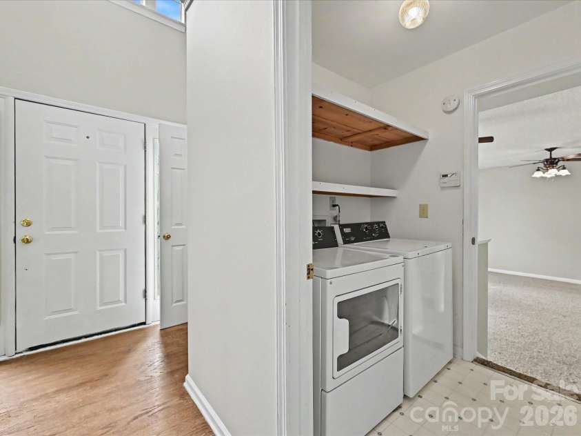 2800 Pearwood Court, Matthews, NC 28105.  MLS# CAR4363874, YatesRealty ID 12849. 