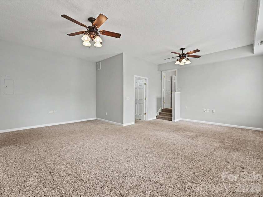 2800 Pearwood Court, Matthews, NC 28105.  MLS# CAR4363874, YatesRealty ID 12849. 