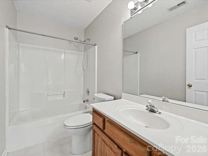2800 Pearwood Court, Matthews, NC 28105.  MLS# CAR4363874, YatesRealty ID 12849. 