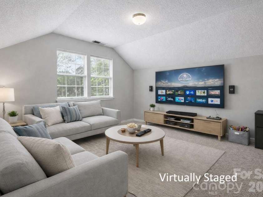 2800 Pearwood Court, Matthews, NC 28105.  MLS# CAR4363874, YatesRealty ID 12849. 