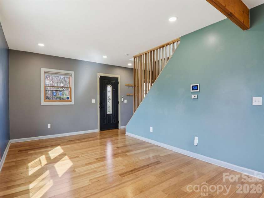 15 Merion Drive, Asheville, NC 28806.  MLS# CAR4361227, YatesRealty ID 12850. 