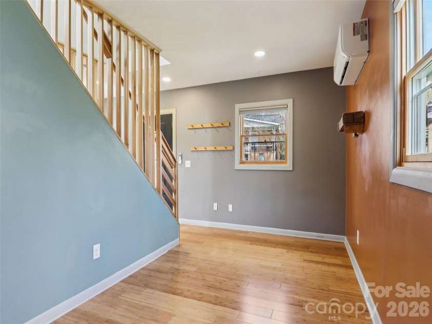 15 Merion Drive, Asheville, NC 28806.  MLS# CAR4361227, YatesRealty ID 12850. 