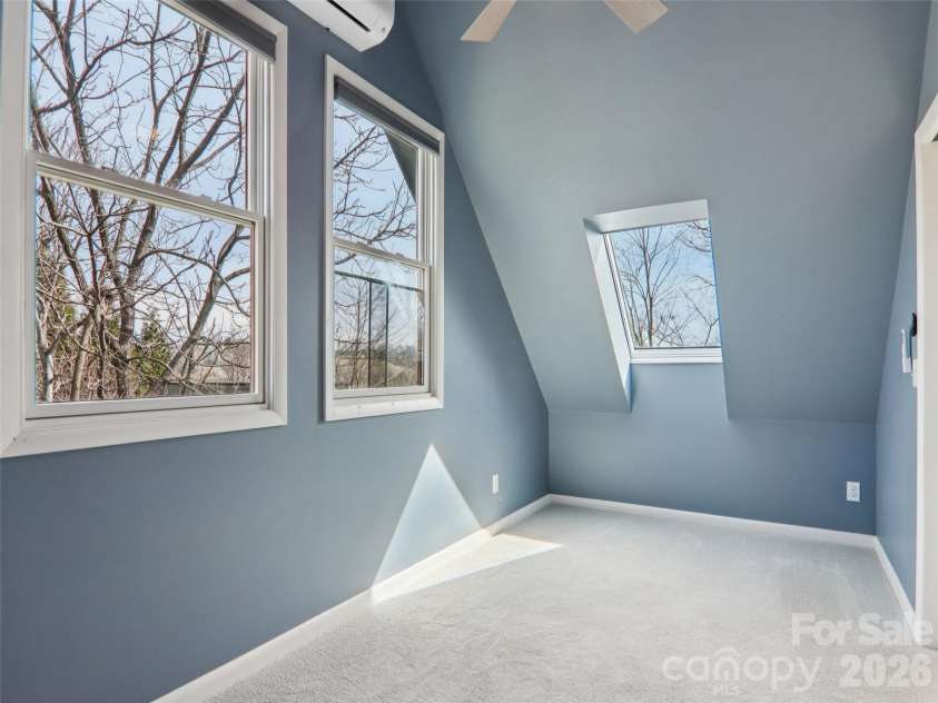 15 Merion Drive, Asheville, NC 28806.  MLS# CAR4361227, YatesRealty ID 12850. 