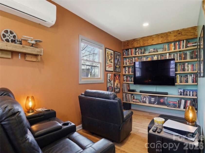 15 Merion Drive, Asheville, NC 28806.  MLS# CAR4361227, YatesRealty ID 12850. Virtually Staged