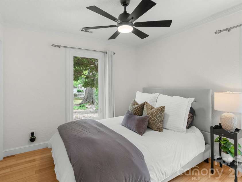 4400 Woods End Lane, Charlotte, NC 28277.  MLS# CAR4366467, YatesRealty ID 12852. Bedroom 3