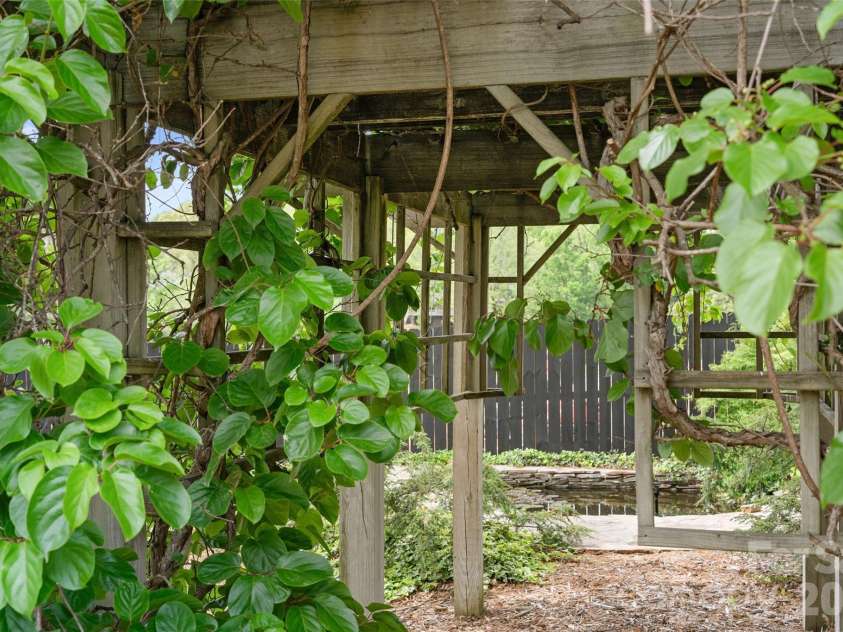 4400 Woods End Lane, Charlotte, NC 28277.  MLS# CAR4366467, YatesRealty ID 12852. Pergola