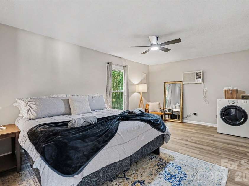 270/272 Spring Street, Concord, NC 28025.  MLS# CAR4360145, YatesRealty ID 12853. 