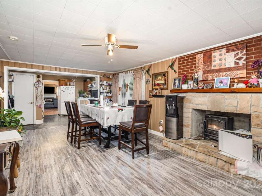 3700 Nevin Road, Charlotte, NC 28269.  MLS# CAR4257929, YatesRealty ID 12854. 