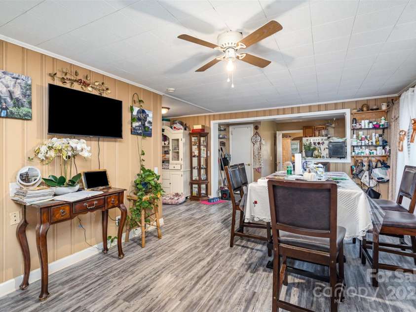 3700 Nevin Road, Charlotte, NC 28269.  MLS# CAR4257929, YatesRealty ID 12854. 