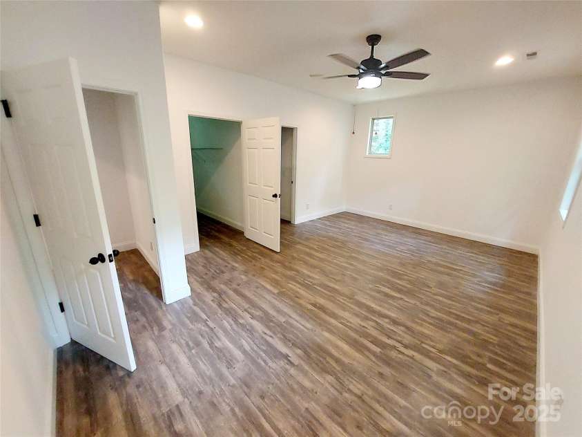 93 Badger Run, Hendersonville, NC 28739.  MLS# CAR4273888, YatesRealty ID 12854. 
