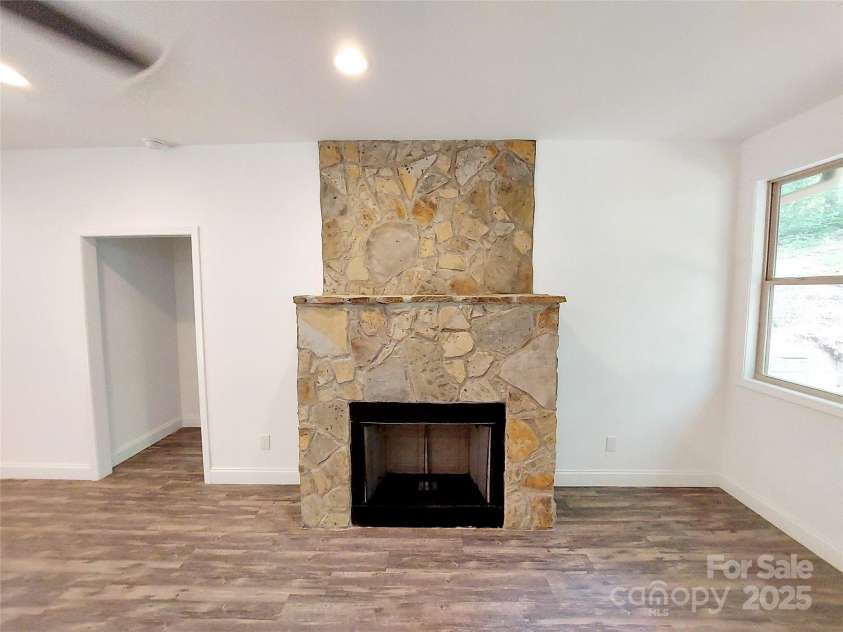 93 Badger Run, Hendersonville, NC 28739.  MLS# CAR4273888, YatesRealty ID 12854. 