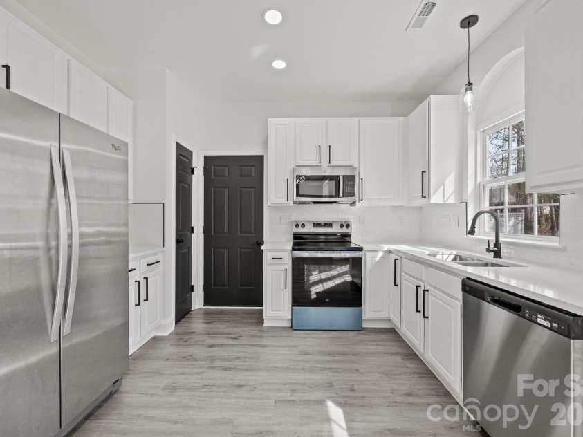 3804 Lincoln Court, Indian Trail, NC 28079.  MLS# CAR4359519, YatesRealty ID 12856. 