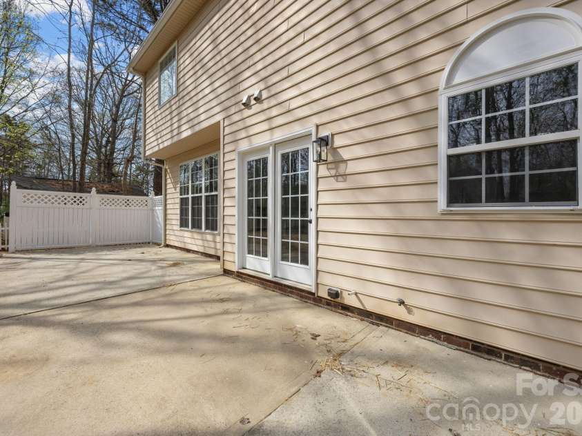 3804 Lincoln Court, Indian Trail, NC 28079.  MLS# CAR4359519, YatesRealty ID 12856. 