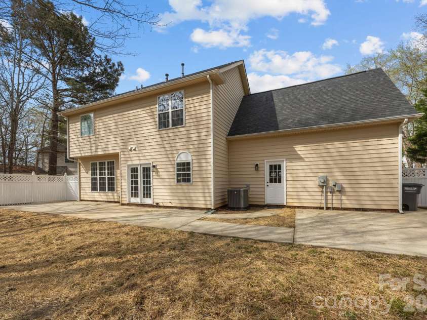 3804 Lincoln Court, Indian Trail, NC 28079.  MLS# CAR4359519, YatesRealty ID 12856. 