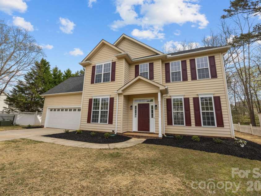 3804 Lincoln Court, Indian Trail, NC 28079.  MLS# CAR4359519, YatesRealty ID 12856. 