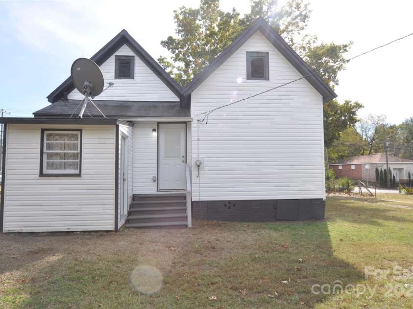 538 Pinckney Road, Chester, SC 29706.  MLS# CAR4316205, YatesRealty ID 1286. 