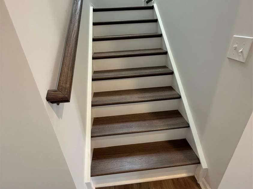 1641 Piper Creek Avenue, Newton, NC 28658.  MLS# CAR4333408, YatesRealty ID 12861. Stained Split staircase