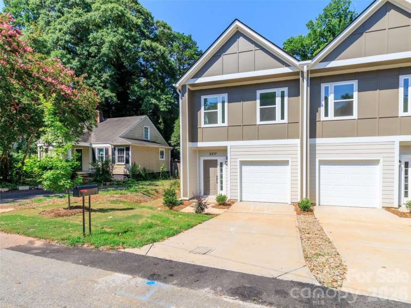2517 Elon Street, Charlotte, NC 28208.  MLS# CAR4361244, YatesRealty ID 12862. 