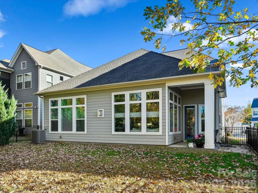 13105 Kornegy Drive, Charlotte, NC 28277.  MLS# CAR4390092, YatesRealty ID 12864. 