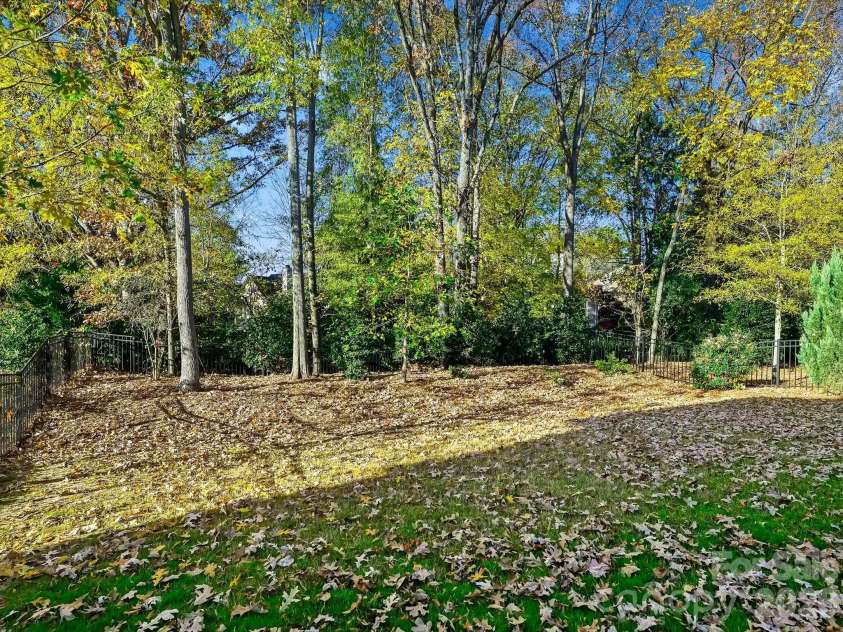 13105 Kornegy Drive, Charlotte, NC 28277.  MLS# CAR4390092, YatesRealty ID 12864. 