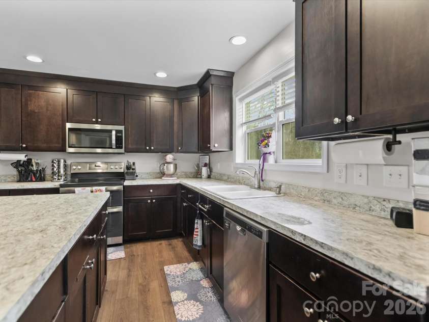 119 Titleist Drive, Statesville, NC 28677.  MLS# CAR4352734, YatesRealty ID 12865. 