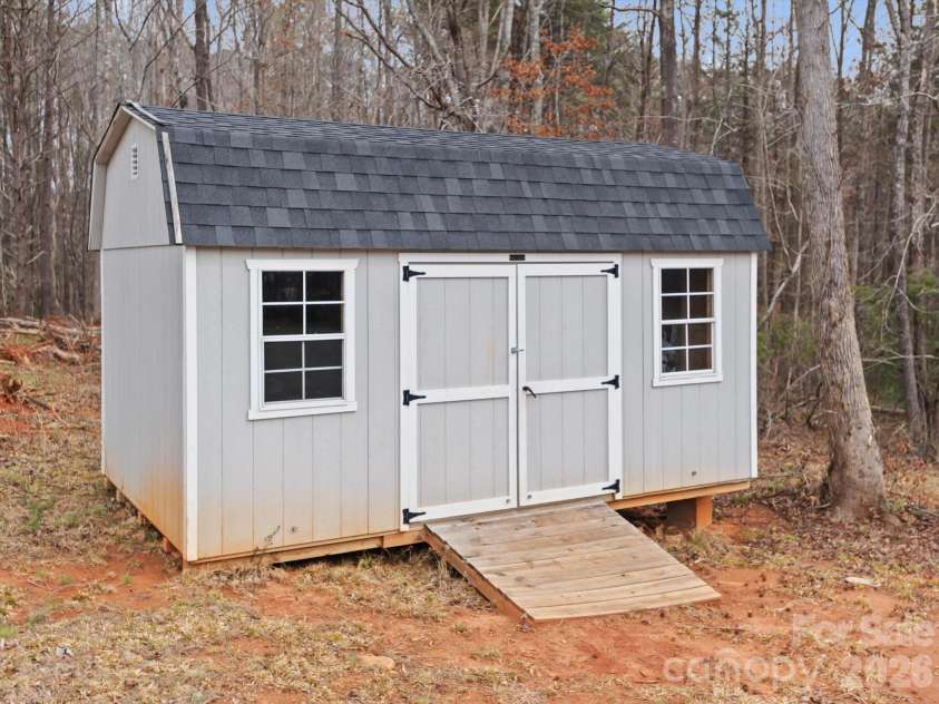 119 Titleist Drive, Statesville, NC 28677.  MLS# CAR4352734, YatesRealty ID 12865. 