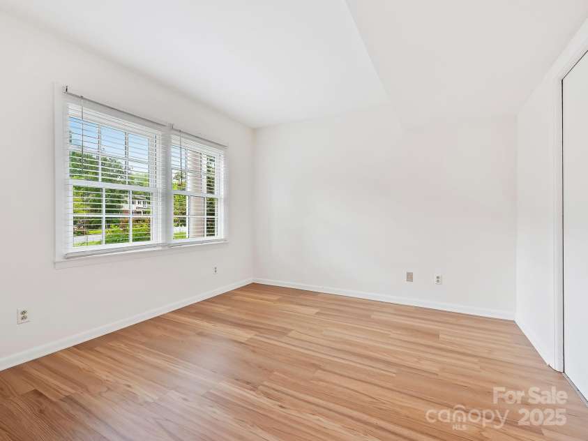 101 Bent Creek Ranch Road, Asheville, NC 28806.  MLS# CAR4253035, YatesRealty ID 12867. 4th Bedroom