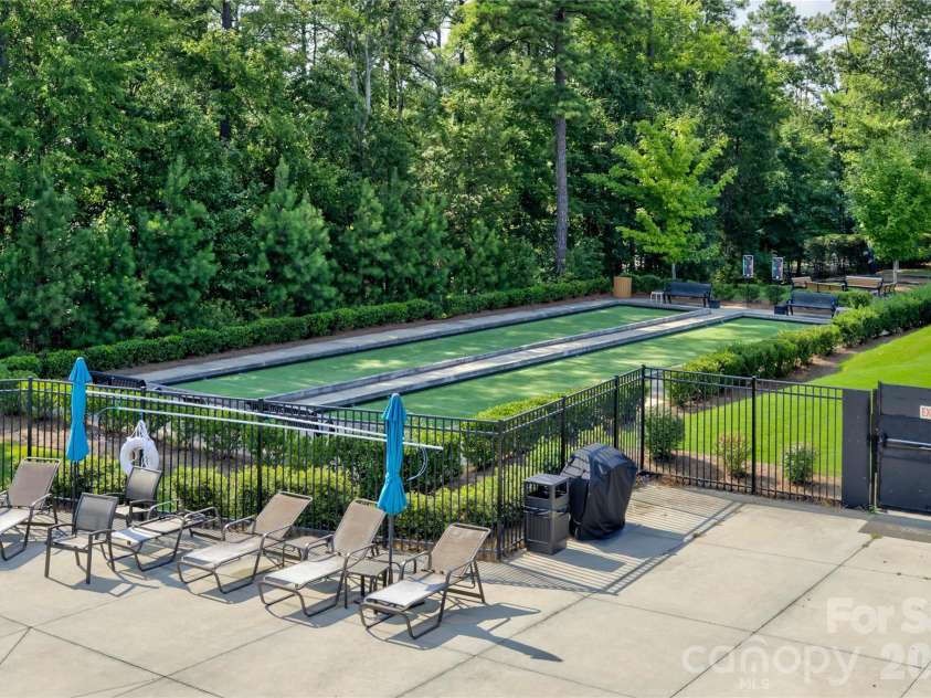 15511 Lake Ridge Road, Charlotte, NC 28278.  MLS# CAR4326466, YatesRealty ID 12867. Bocce courts