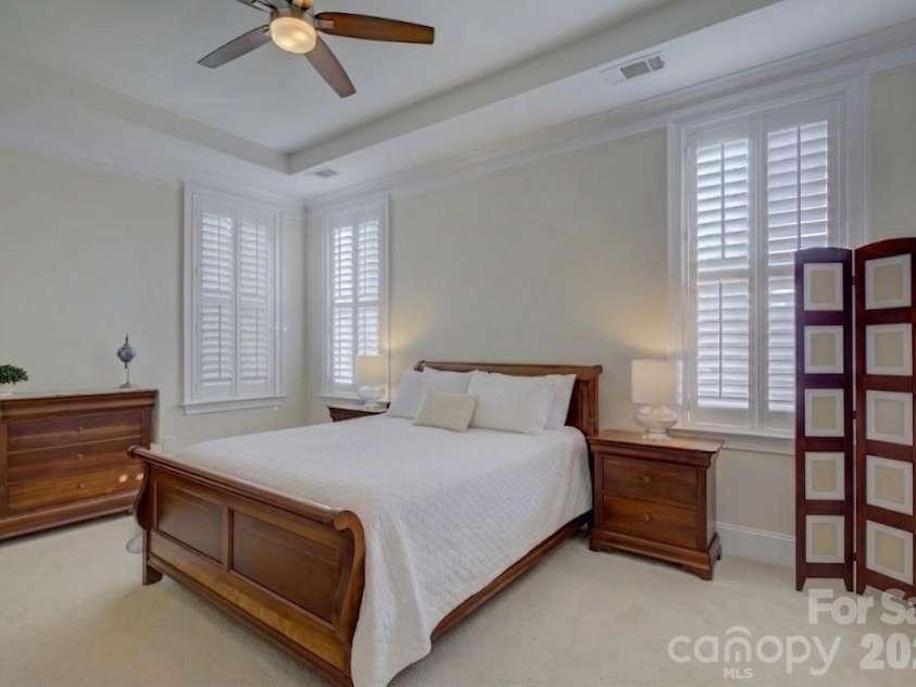 15511 Lake Ridge Road, Charlotte, NC 28278.  MLS# CAR4326466, YatesRealty ID 12867. Primary suite 