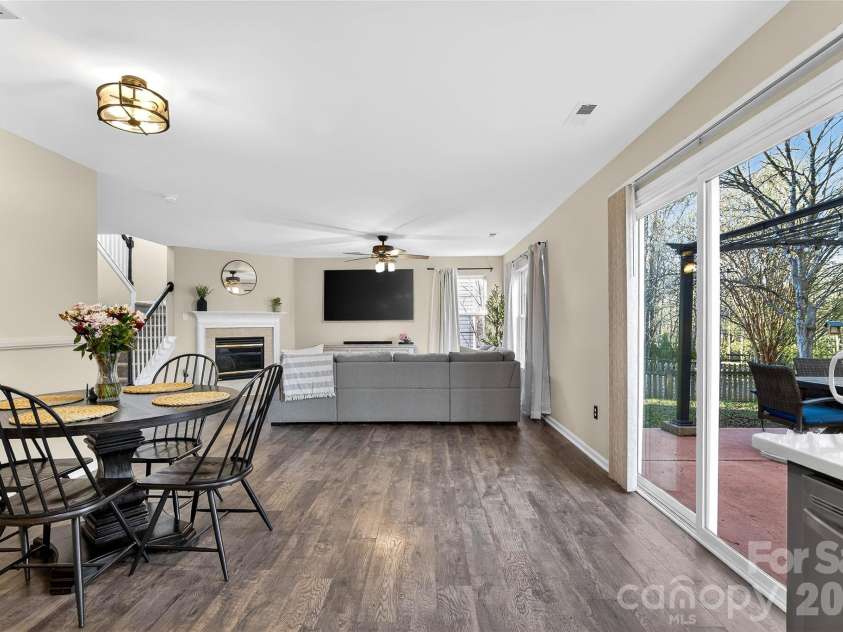 8704 Laurel Run Drive, Charlotte, NC 28269.  MLS# CAR4351179, YatesRealty ID 12869. 