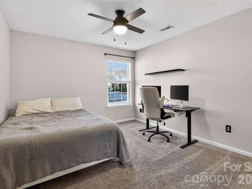 8704 Laurel Run Drive, Charlotte, NC 28269.  MLS# CAR4351179, YatesRealty ID 12869. 