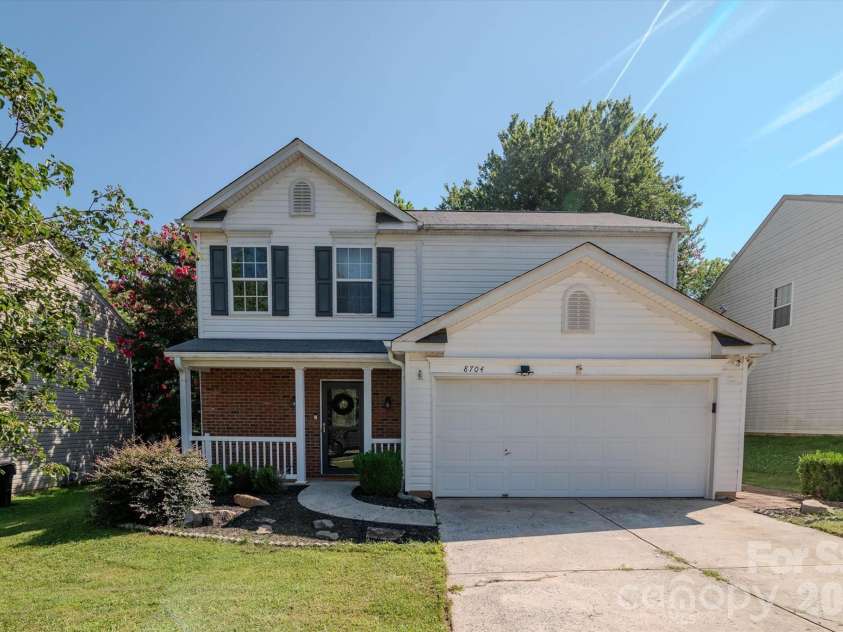8704 Laurel Run Drive, Charlotte, NC 28269.  MLS# CAR4351179, YatesRealty ID 12869. 