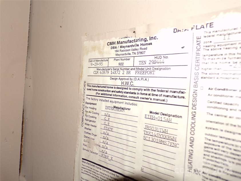 4 Mayapple Lane, Canton, NC 28716.  MLS# CAR4178133, YatesRealty ID 1287. 