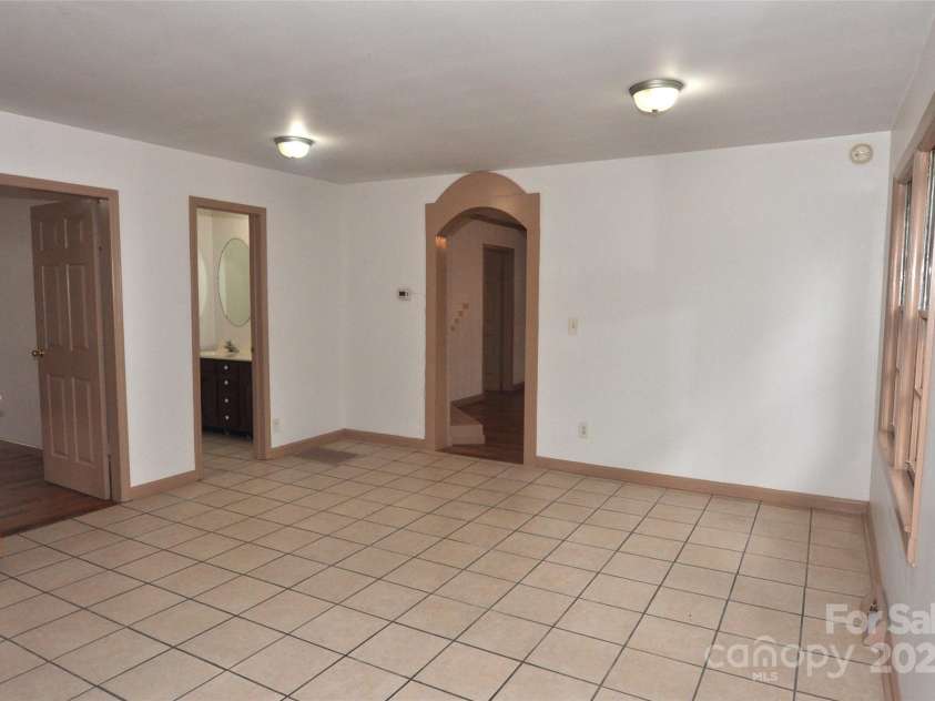 510 Gage Street, Chester, SC 29706.  MLS# CAR4292282, YatesRealty ID 1287. 