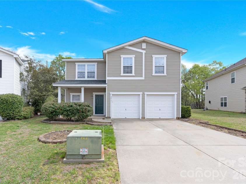 9812 Rocky Ford Club Road, Charlotte, NC 28269.  MLS# CAR4358727, YatesRealty ID 12870. 