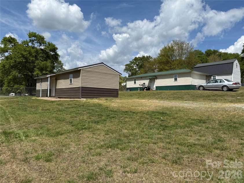 181 Sandy Hill Drive, Forest City, NC 28043.  MLS# CAR4365160, YatesRealty ID 12871. 