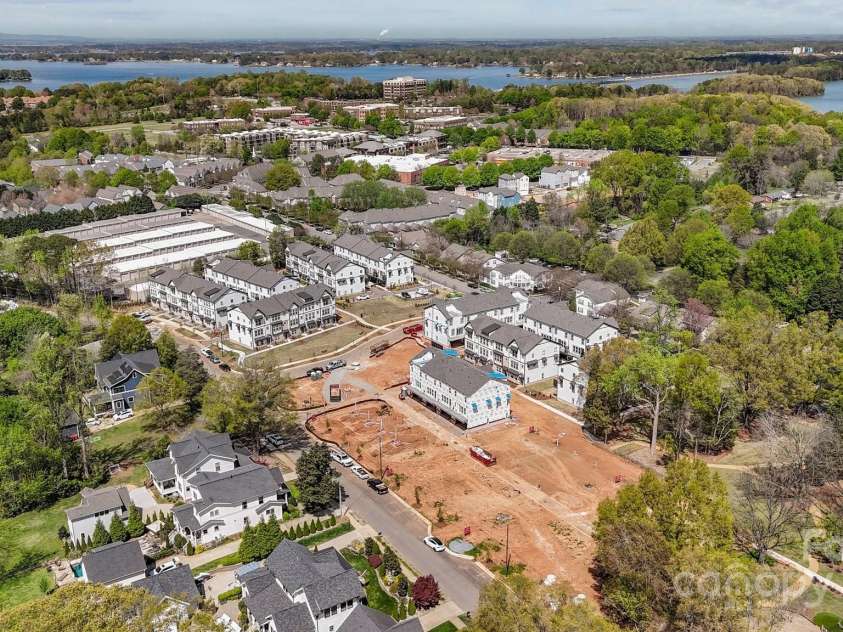 312 Catawba Avenue, Davidson, NC 28036.  MLS# CAR4259115, YatesRealty ID 12871. Parkside Commons Community Aerial View